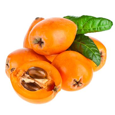 Alto en antioxidantes, las maracas de albaricoque fresco con hojas verdes ofrecen un sabor dulce y nutritivo, ideales para una alimentación saludable y natural.