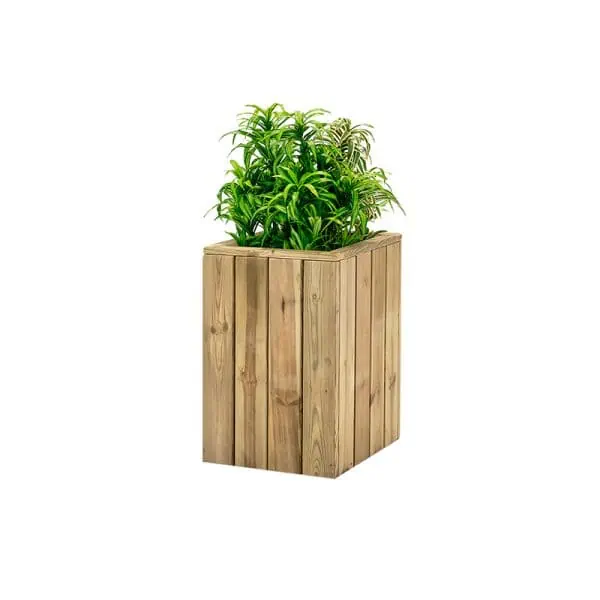 Hierba aromática en maceta de madera, ideal para huertos urbanos y cultivo ecológico, promoviendo la agricultura sostenible y natural en hogares y jardines.